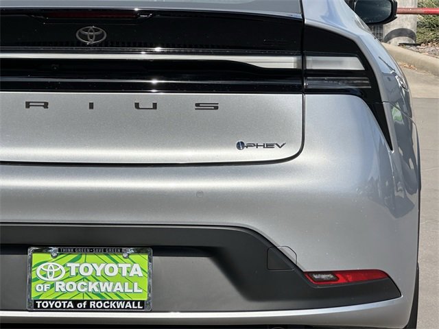 New 2026 Toyota Prius Plug-In Hybrid FWD image 6