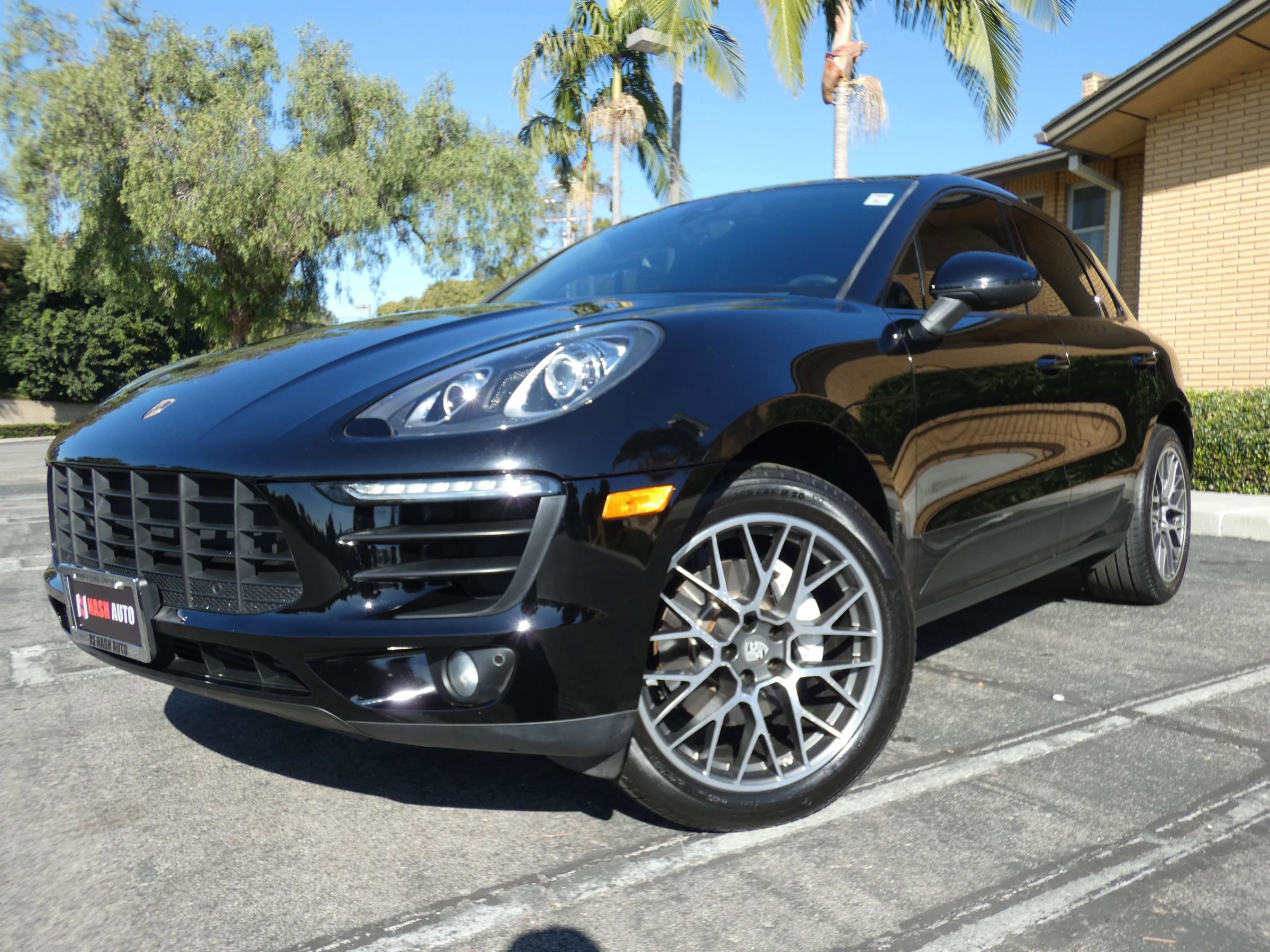 Used 2018 Porsche Macan Sport Edition image 15