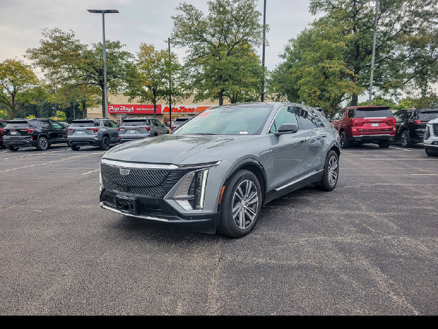 Certified 2024 Cadillac Lyriq Luxury AWD/4WD image 8