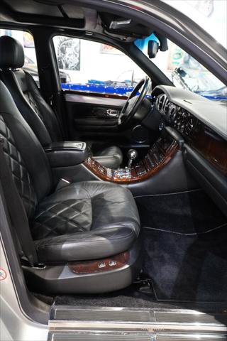 Used 2004 Bentley Arnage T image 28