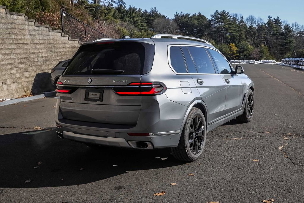 Used 2024 BMW X7 xDrive40i w/ Premium Package image 4