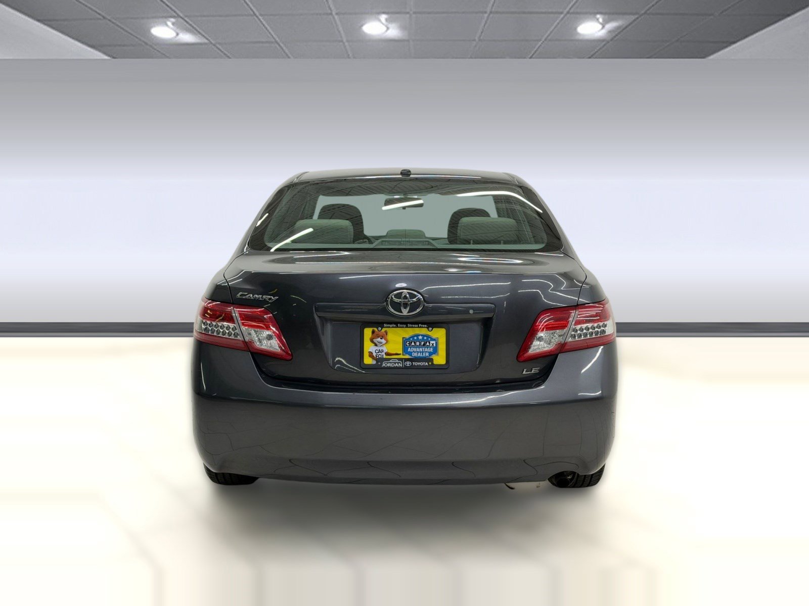 Used 2011 Toyota Camry LE w/ LE Extra-Value Pkg FWD image 8