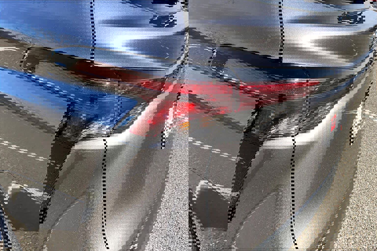 Certified 2024 Toyota Sienna LE image 28