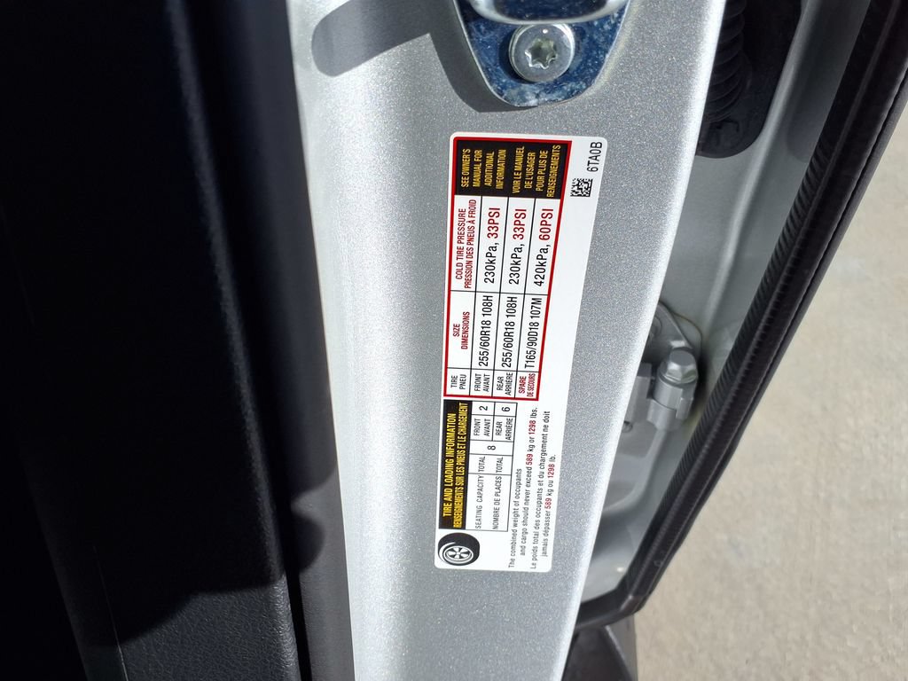 Used 2025 Nissan Pathfinder SV FWD image 31