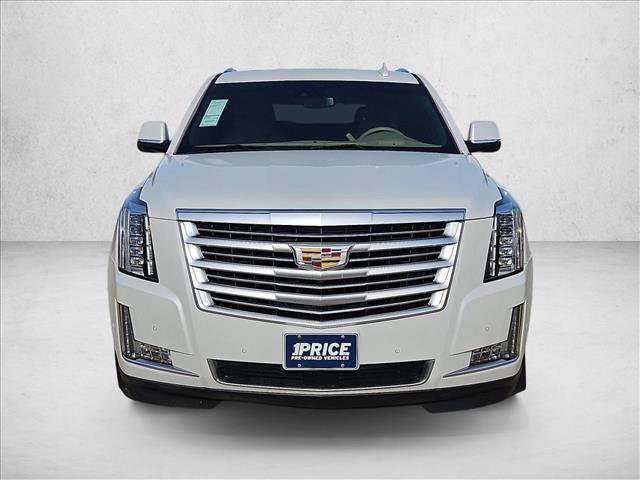 Used 2019 Cadillac Escalade Platinum image 2