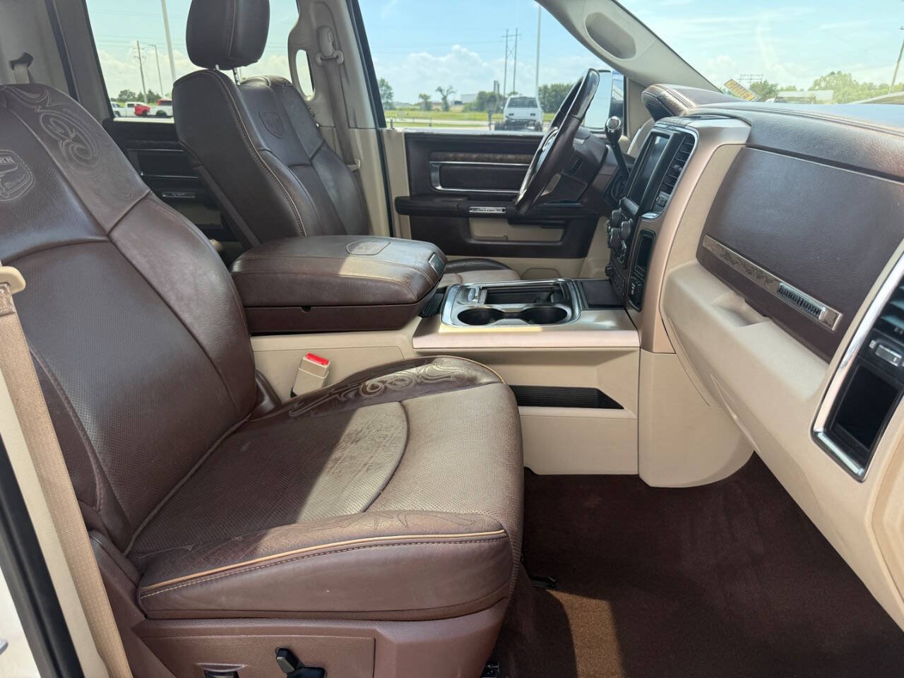 Used 2016 RAM 2500 Longhorn w/ Convenience Group AWD/4WD image 39