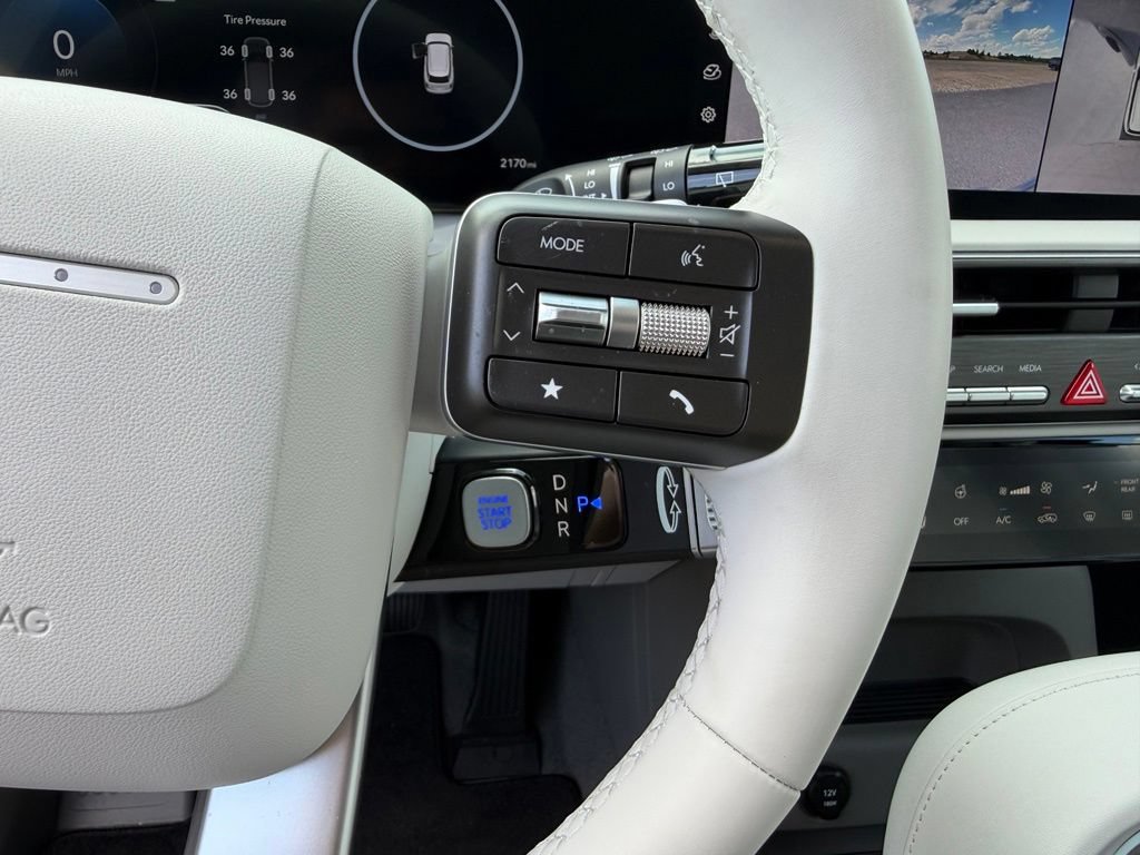 Certified 2026 Hyundai Palisade Limited AWD/4WD image 22