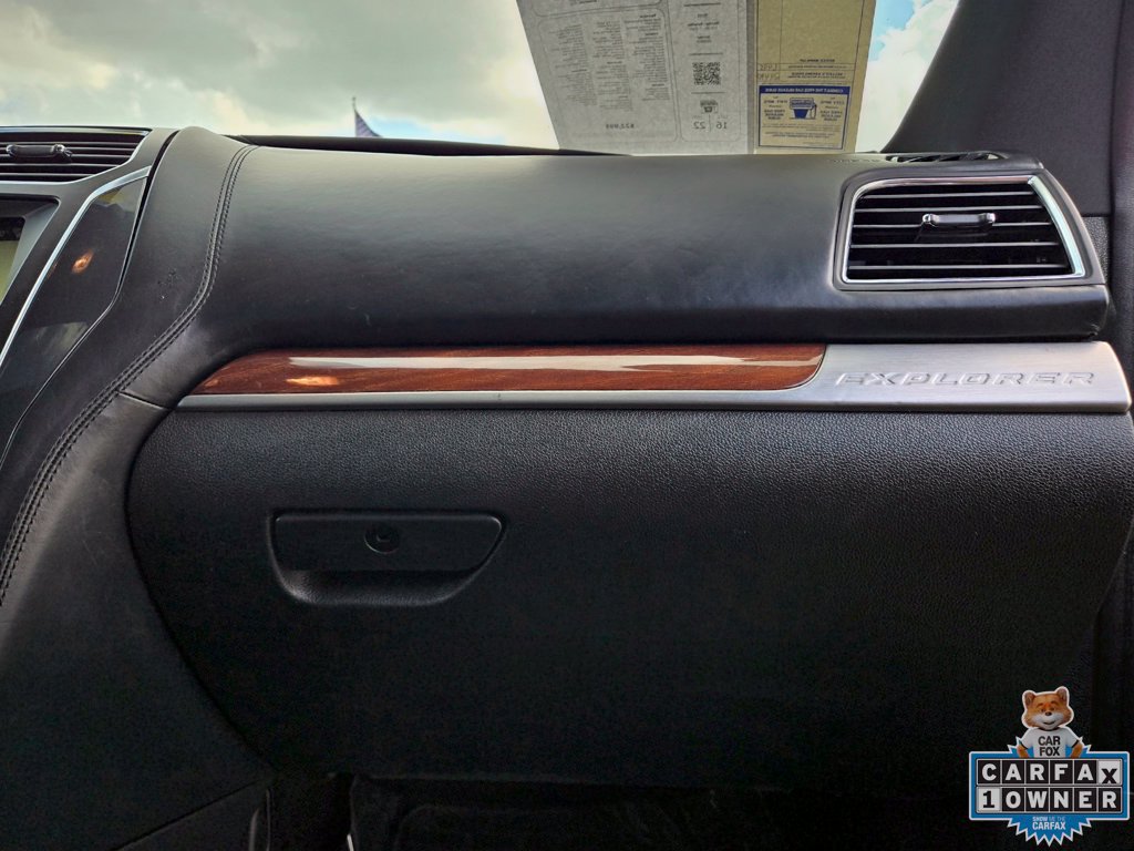 Used 2018 Ford Explorer Platinum AWD/4WD image 55