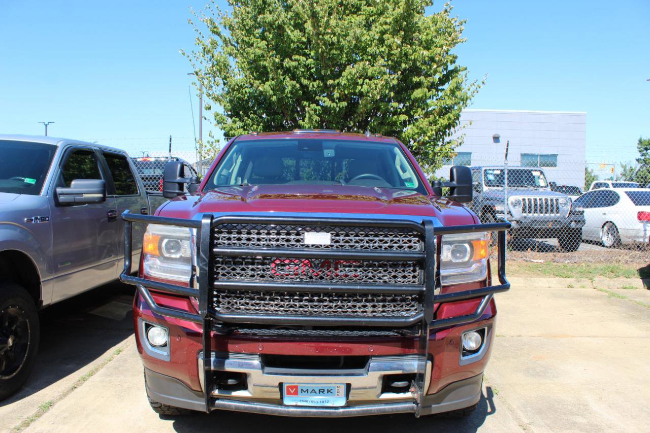 Used 2015 GMC Sierra 2500 Denali w/ Duramax Plus Package AWD/4WD image 12
