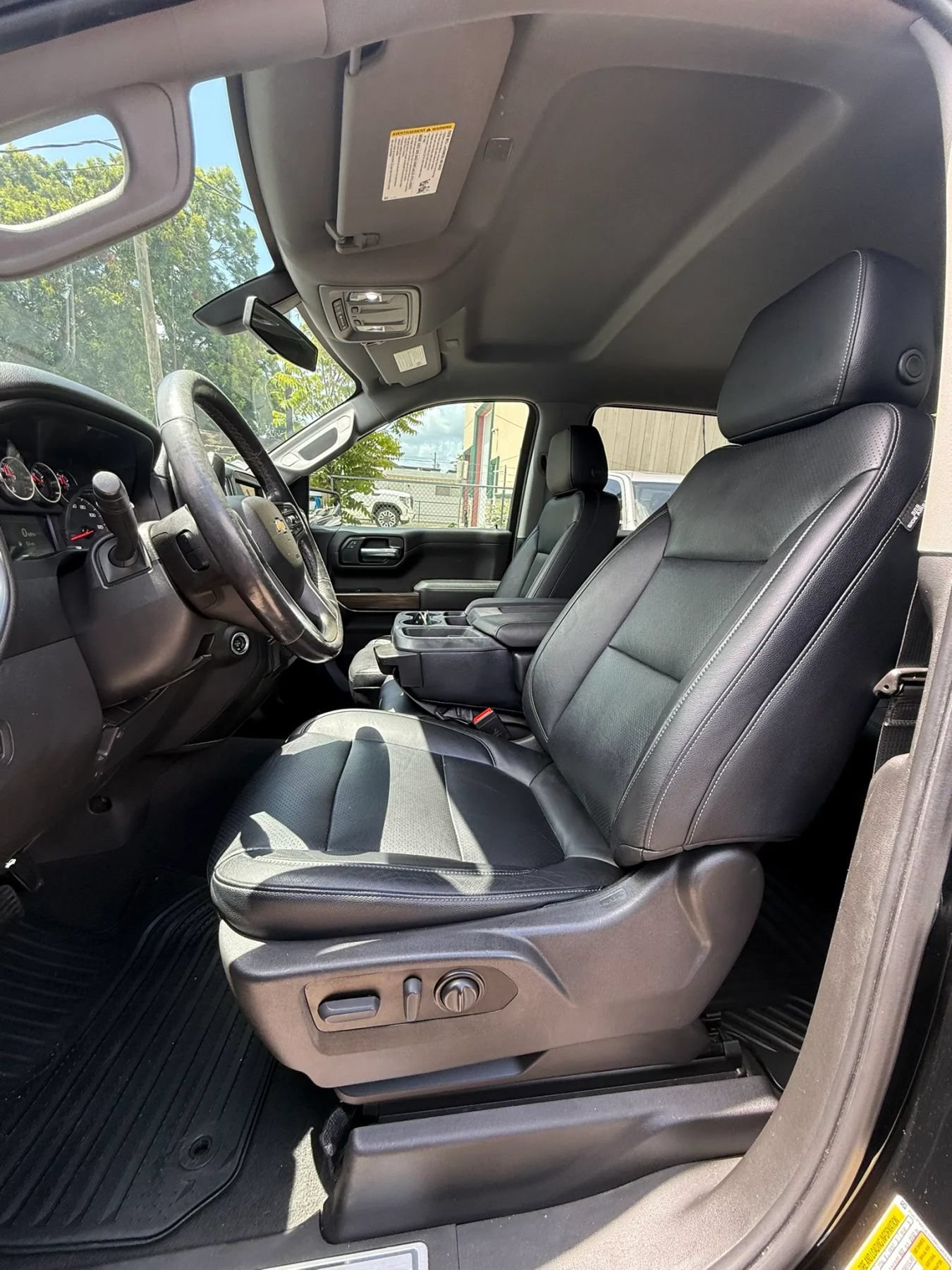 Used 2021 Chevrolet Silverado 1500 LT RWD image 12