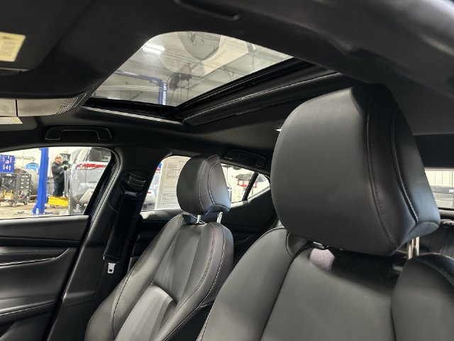 Used 2023 MAZDA MAZDA3 s FWD image 20