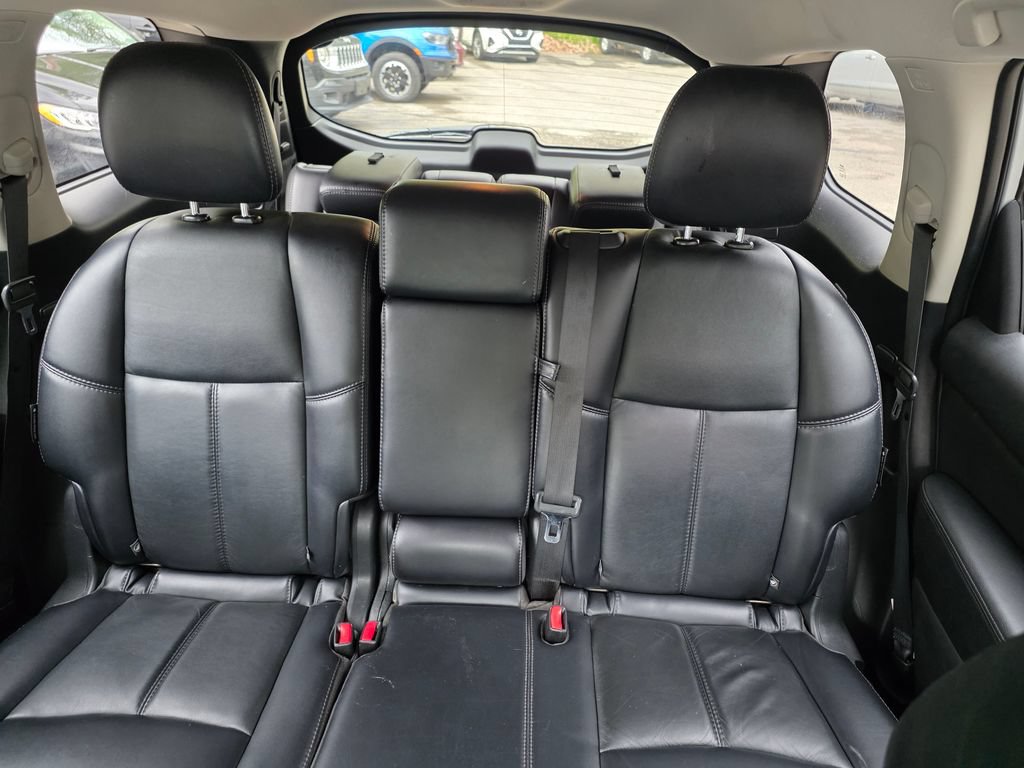 Used 2019 Nissan Pathfinder SL AWD/4WD image 11