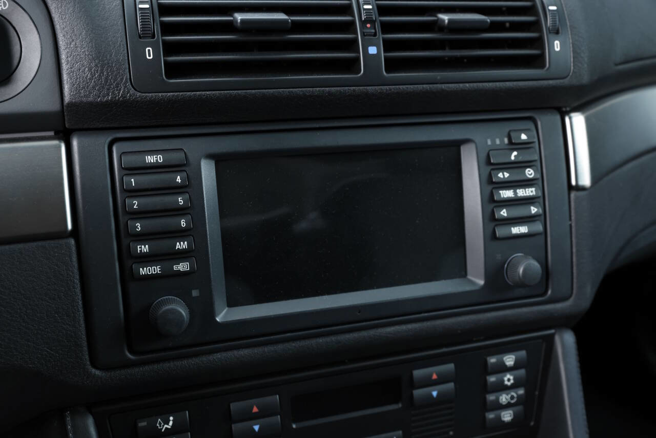 Used 2003 BMW M5 image 63