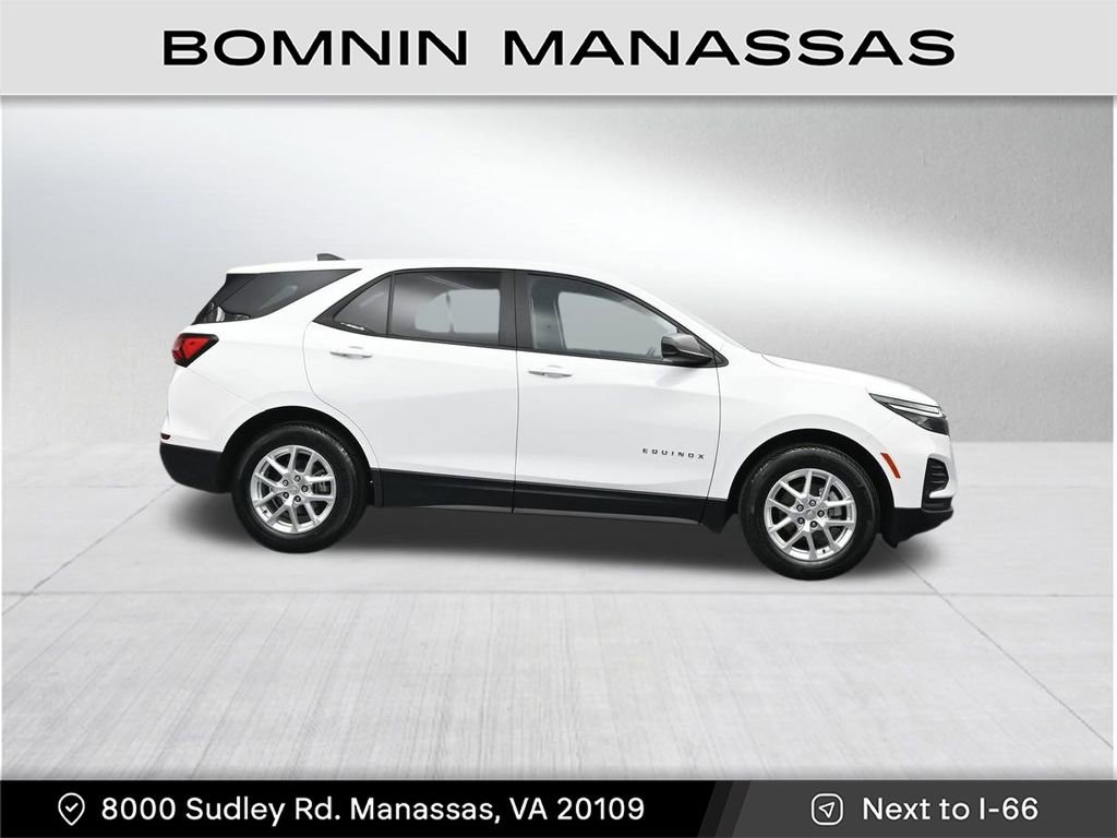 Used 2022 Chevrolet Equinox LS w/ LS Convenience Package image 6