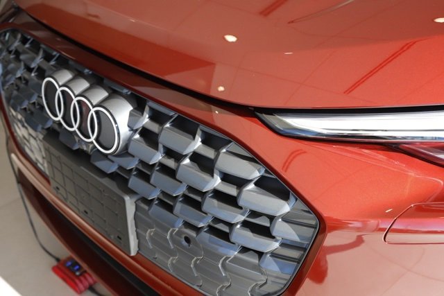 New 2025 Audi Q5 Premium Plus image 9