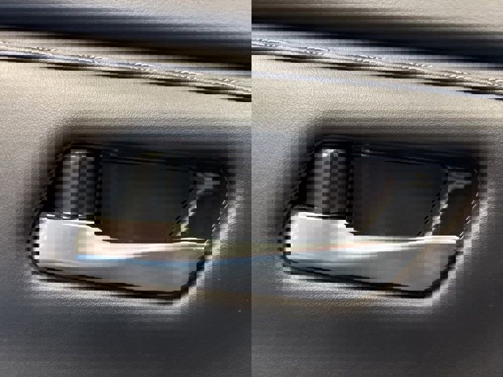 Used 2025 Nissan Sentra SV w/ All-Weather Package FWD image 22