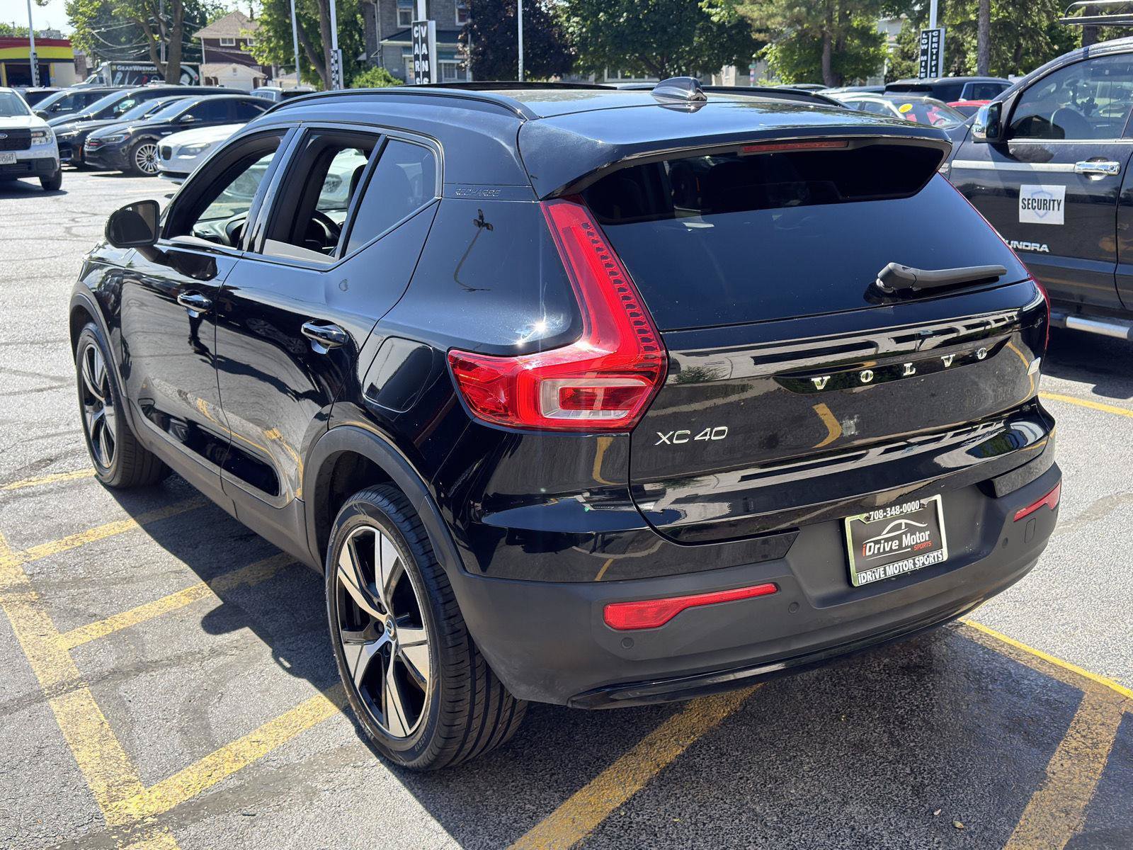 Used 2021 Volvo XC40 P8 Recharge w/ Advanced Package AWD/4WD image 6
