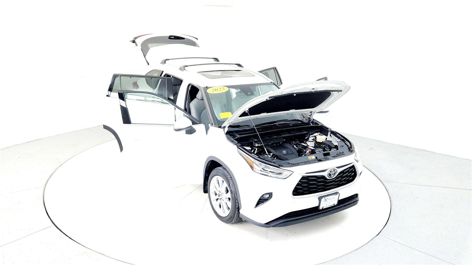 Used 2023 Toyota Highlander Limited image 21