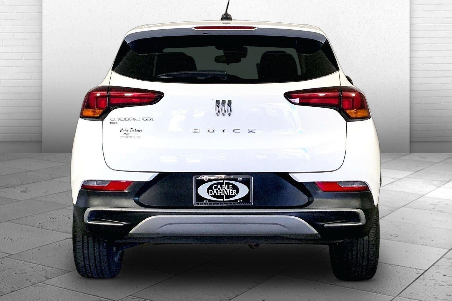 Used 2025 Buick Encore GX Preferred AWD/4WD image 3