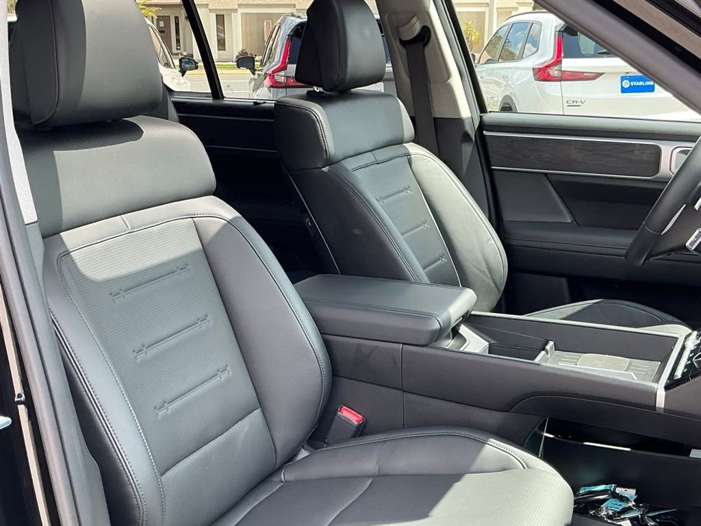 Used 2026 Hyundai Santa Fe Limited image 14