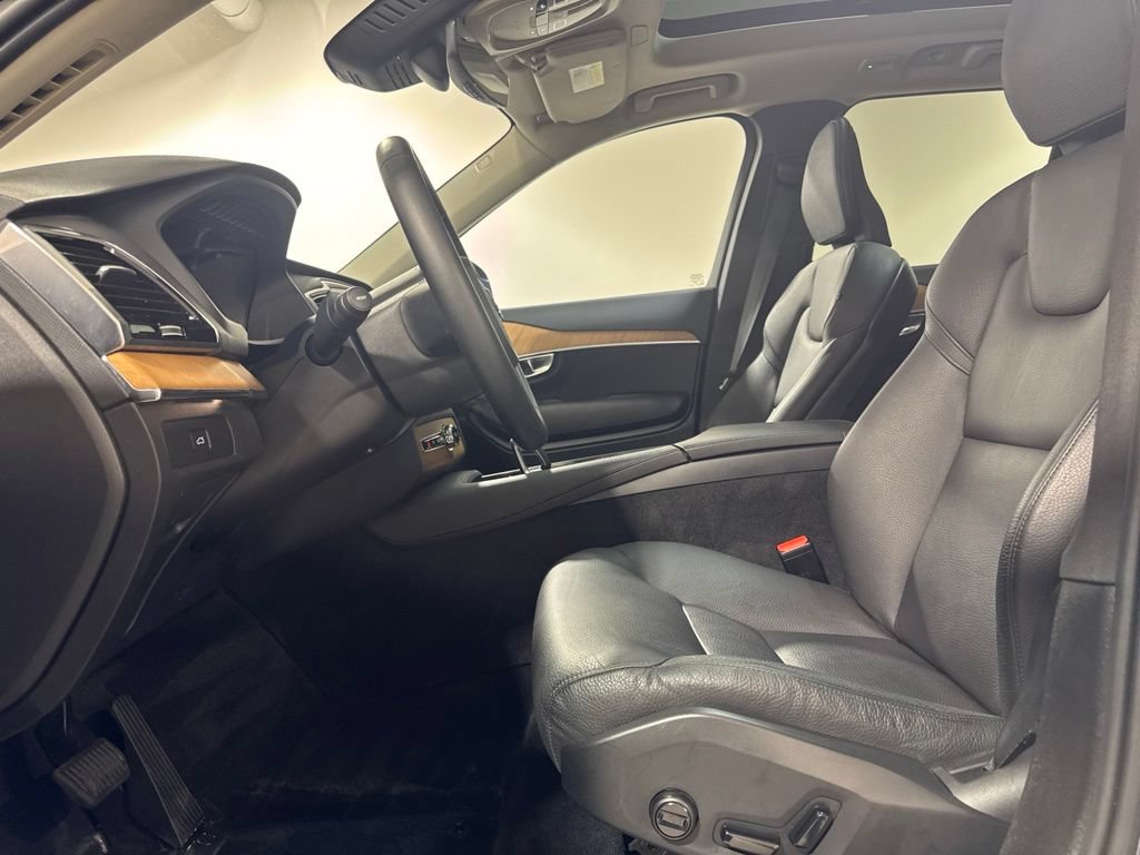 Used 2023 Volvo XC90 B6 Plus AWD/4WD image 19