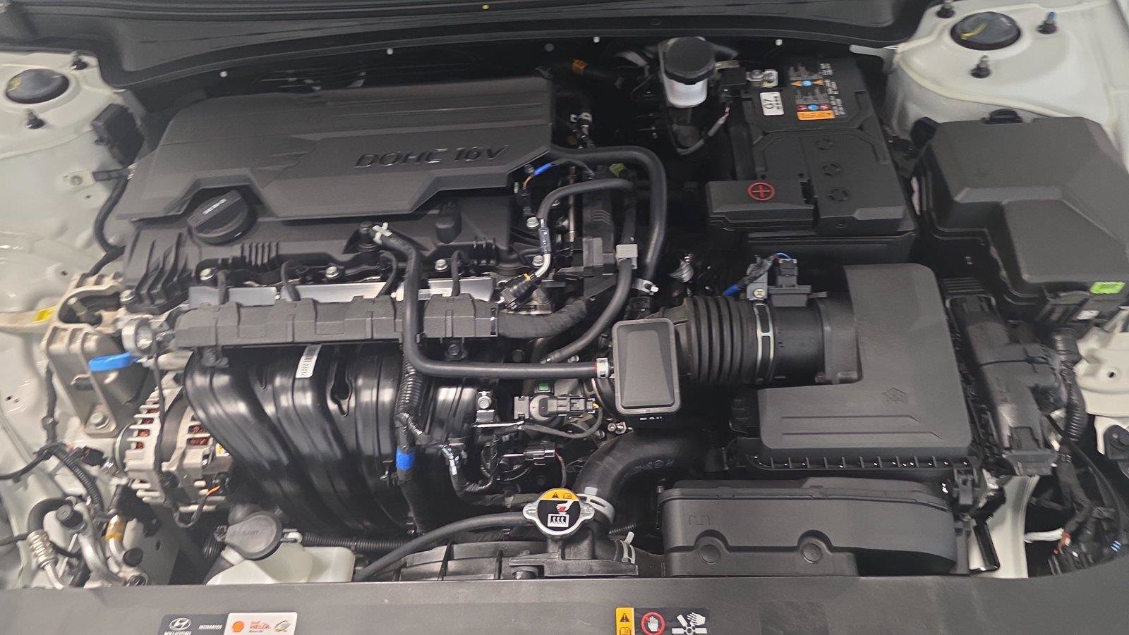 Used 2026 Hyundai Elantra SE FWD image 16