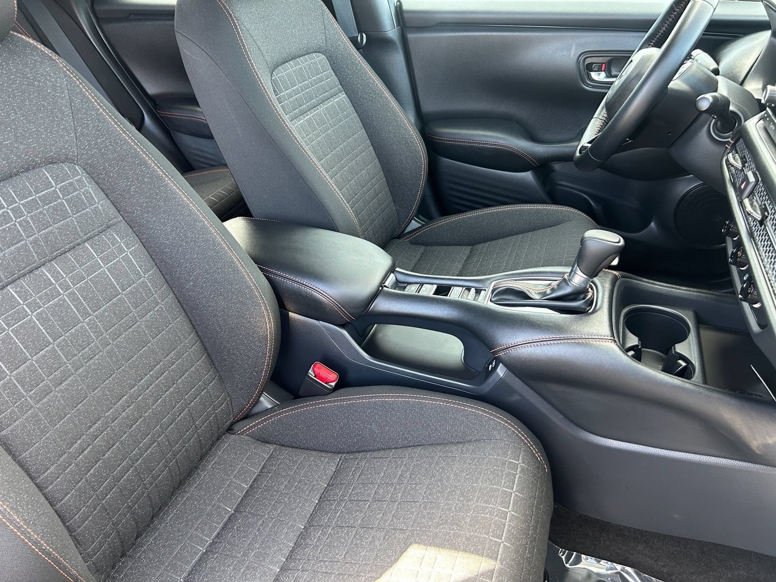 Certified 2025 Honda HR-V Sport image 13