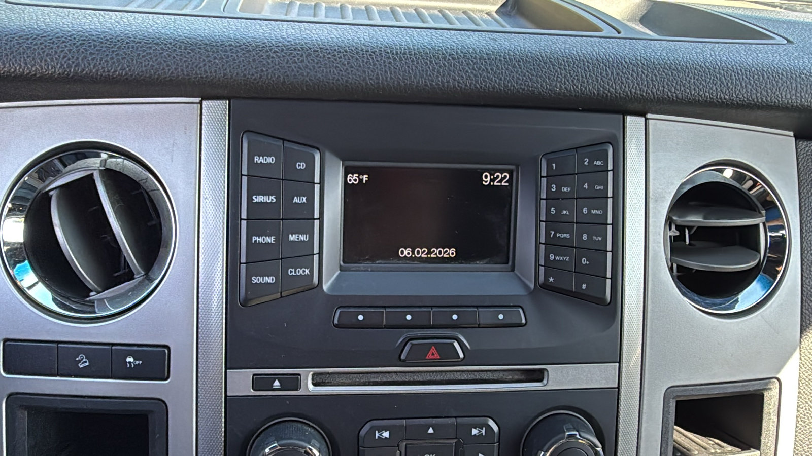 Used 2017 Ford Expedition XLT AWD/4WD image 12