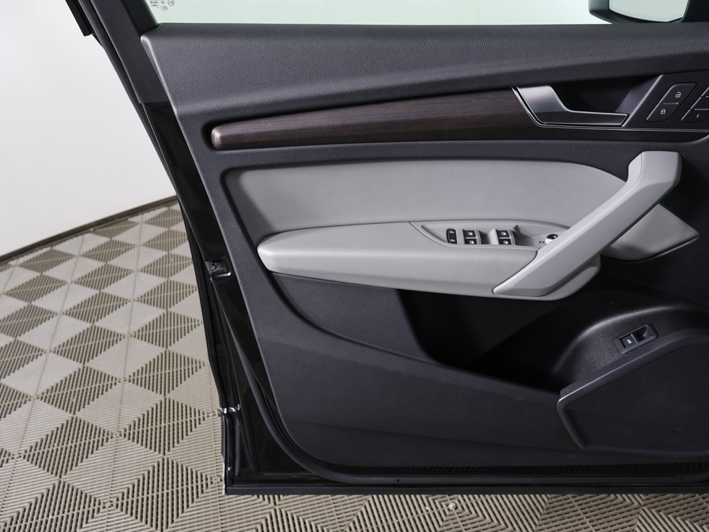 Used 2022 Audi Q5 2.0T Premium image 22