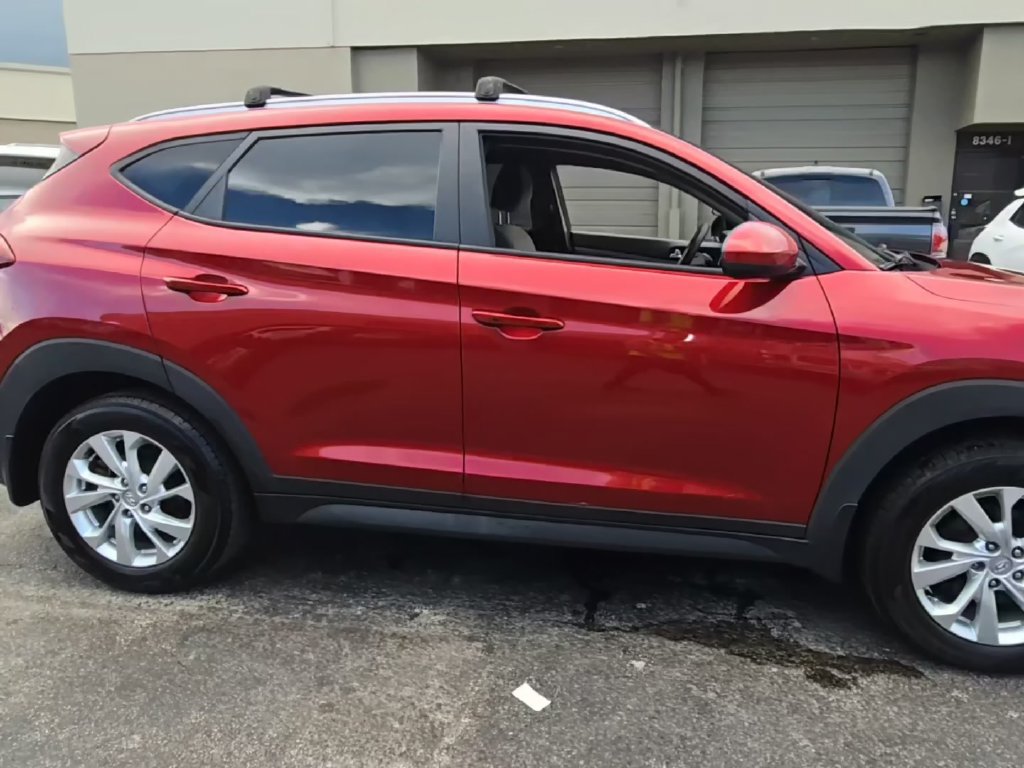 Used 2021 Hyundai Tucson Value w/ Cargo Package AWD/4WD image 6
