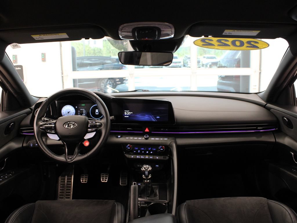 Used 2022 Hyundai Elantra N FWD image 17