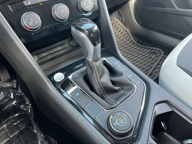 Certified 2025 Volkswagen Taos S AWD/4WD image 25