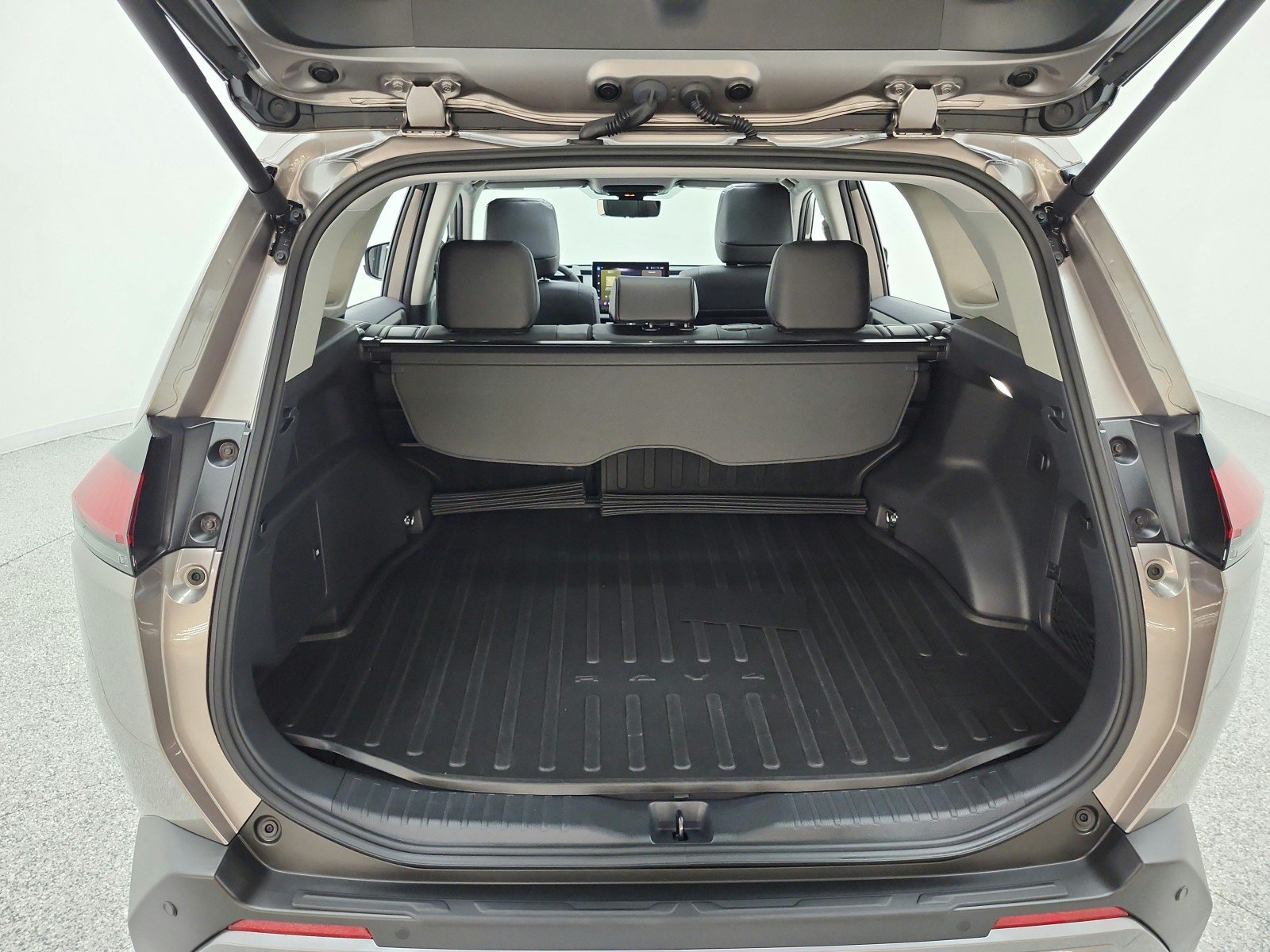 Used 2026 Toyota RAV4 Limited AWD/4WD image 20