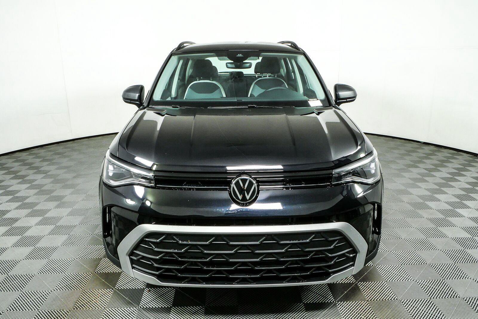 New 2027 Volkswagen Taos S FWD image 8