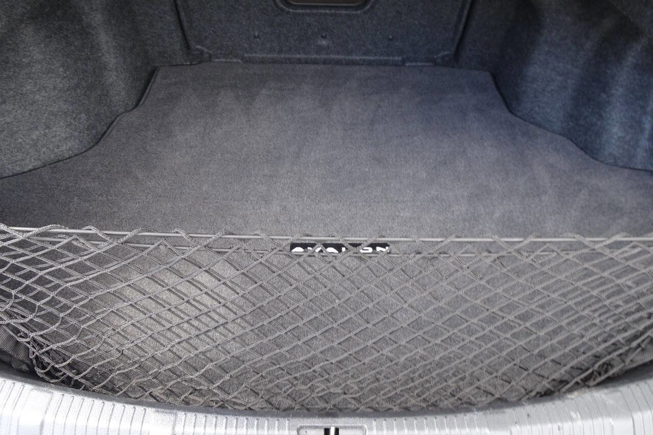 Used 2013 Toyota Avalon Limited FWD image 9