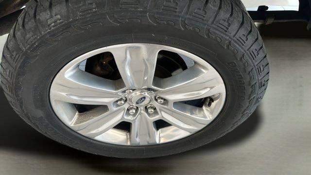 Used 2018 Ford F150 Platinum w/ Technology Package AWD/4WD image 22