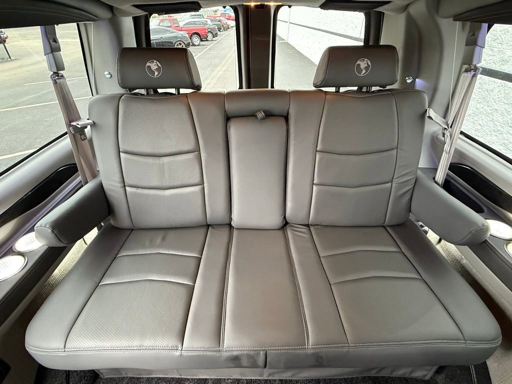 Used 2023 GMC Savana 2500 image 36