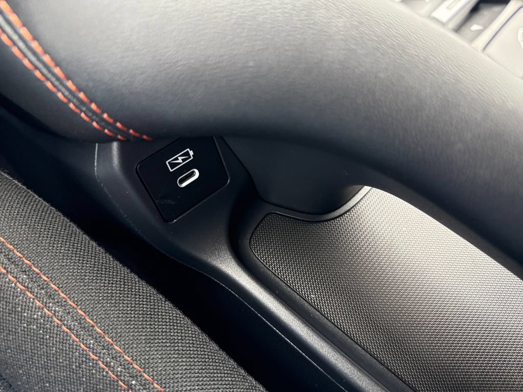 Certified 2025 Honda HR-V Sport image 28