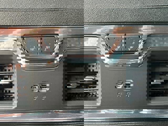 New 2025 GMC Sierra 2500 Denali Ultimate w/ Snow Plow Prep/Camper Package image 24