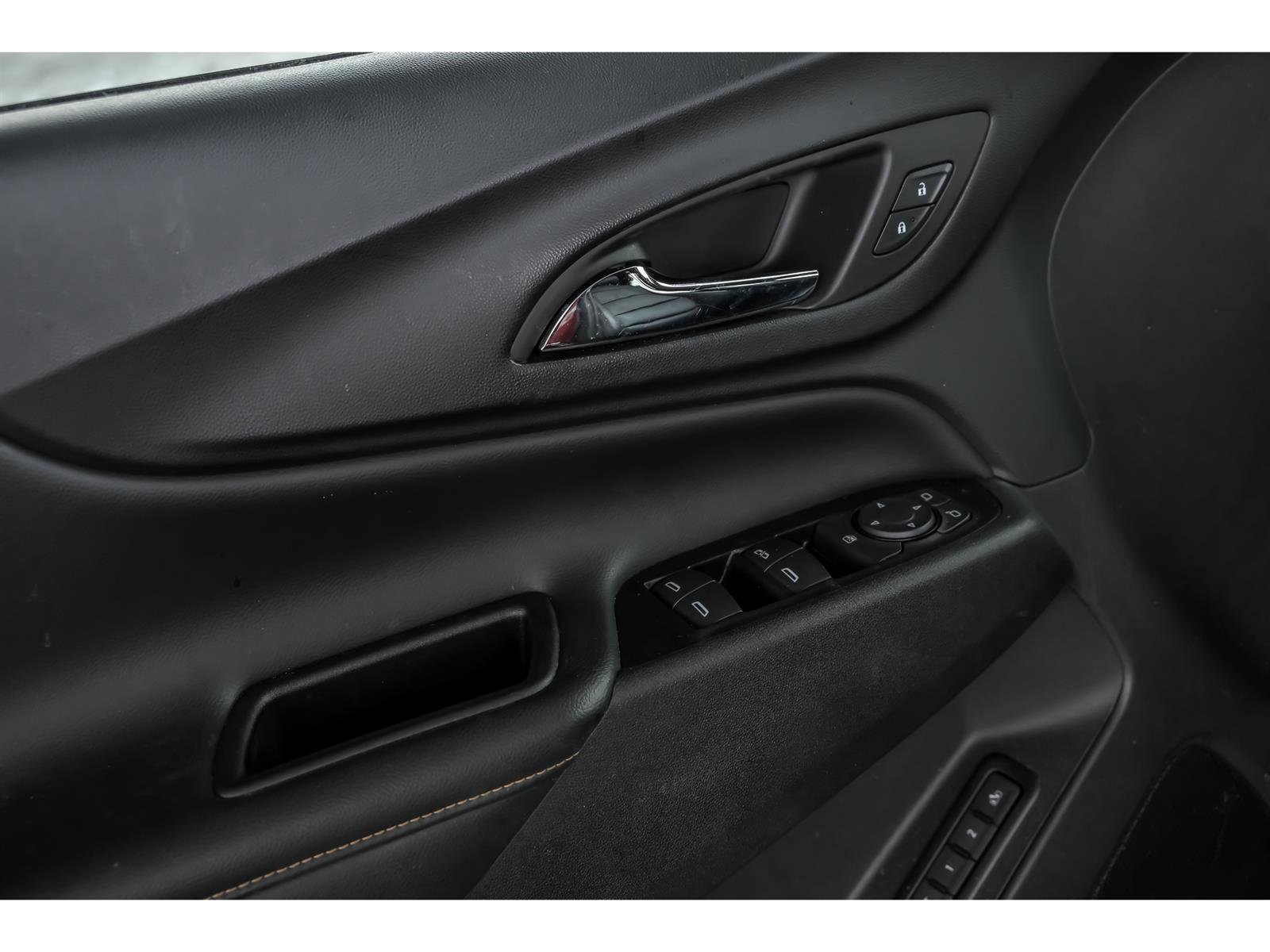 Used 2019 Chevrolet Equinox Premier image 9