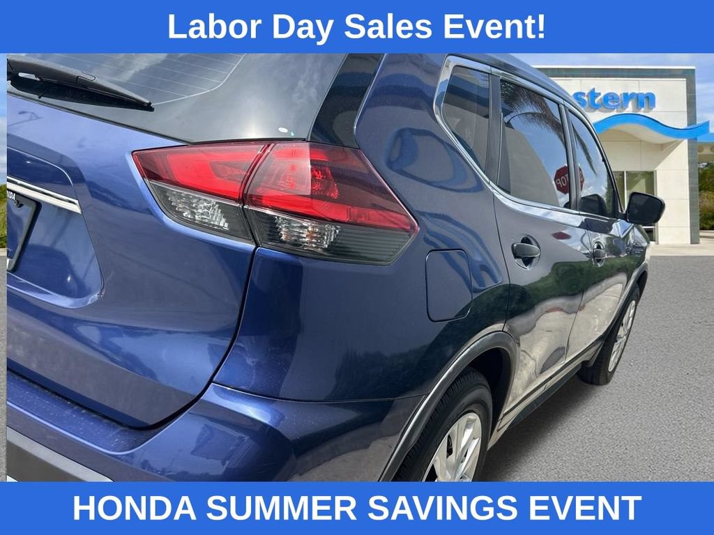 Used 2020 Nissan Rogue S FWD image 9
