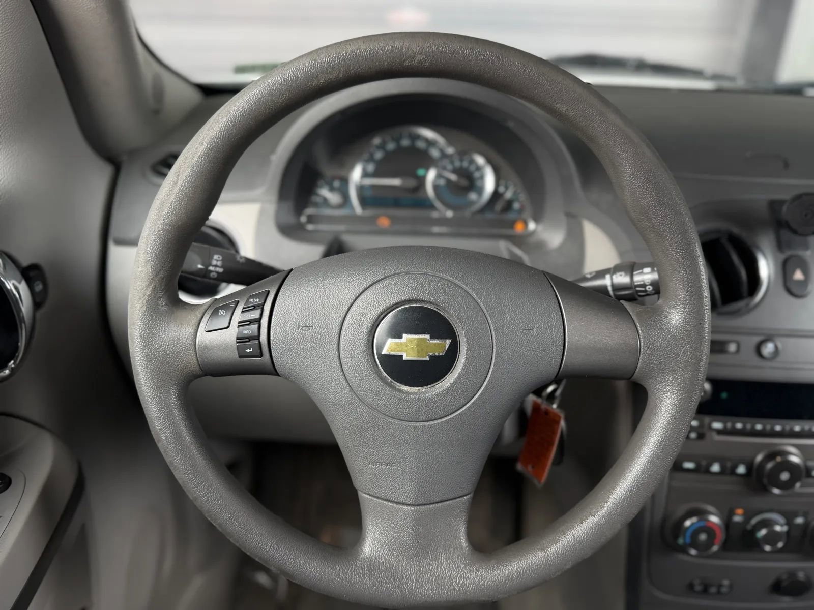 Used 2011 Chevrolet HHR LS image 23