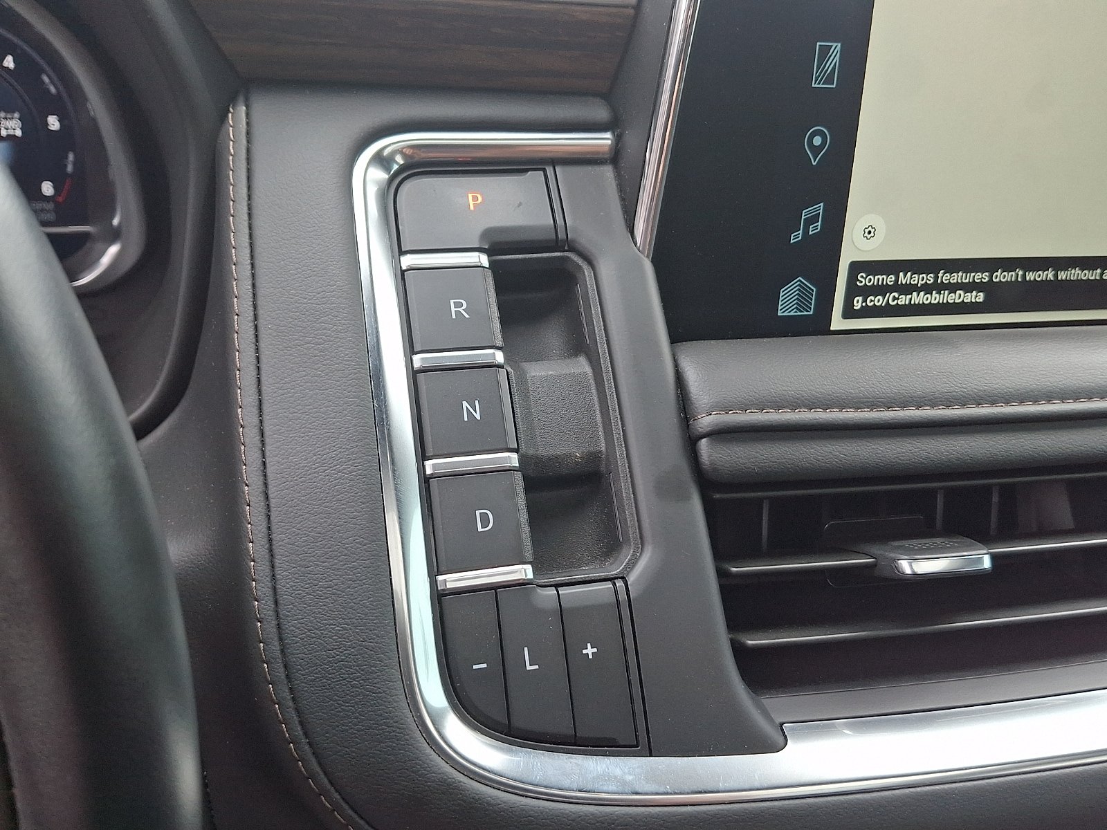 Used 2024 Chevrolet Tahoe High Country w/ Max Trailering Package AWD/4WD image 16