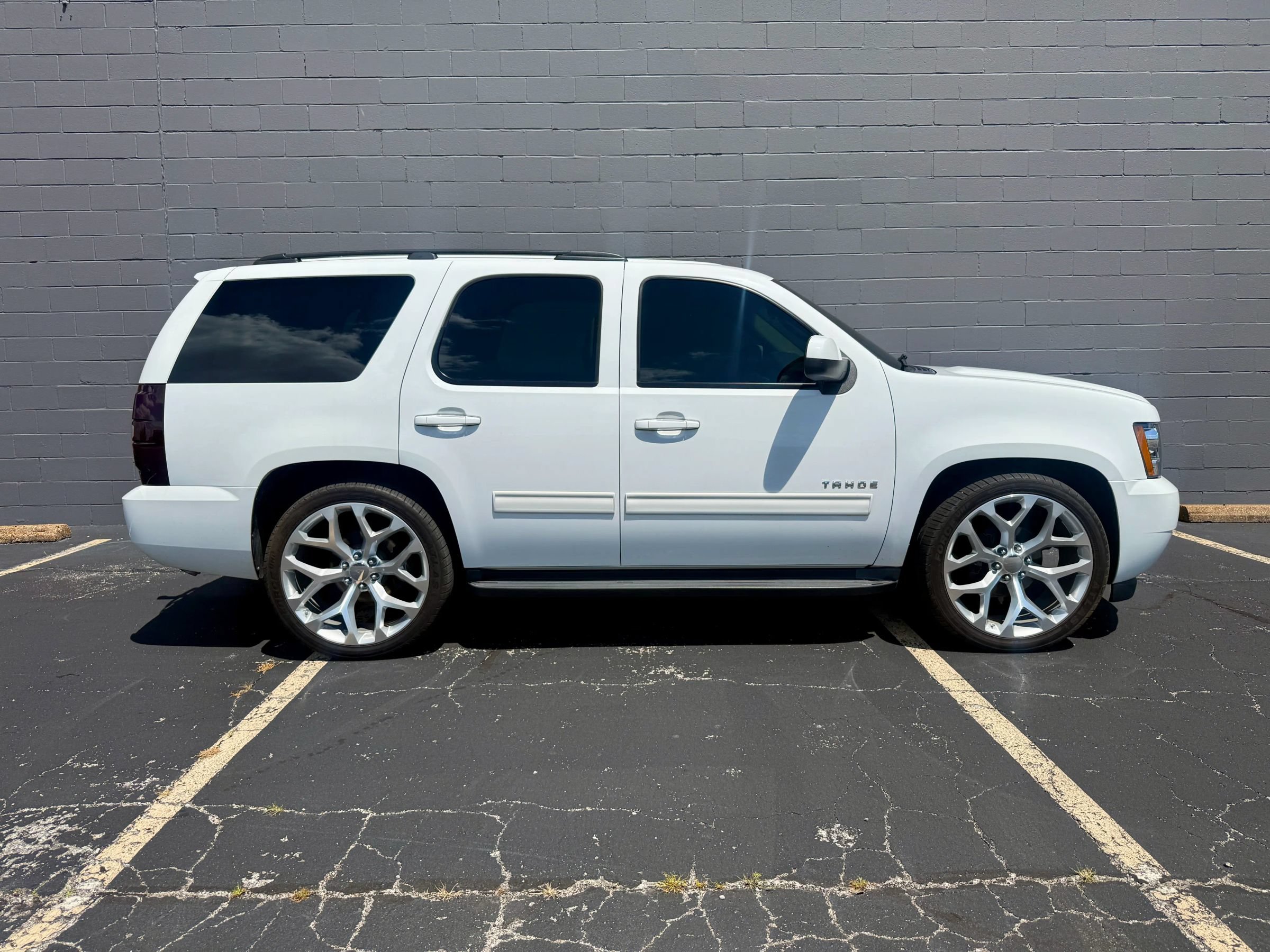 Used 2010 Chevrolet Tahoe LT AWD/4WD image 4