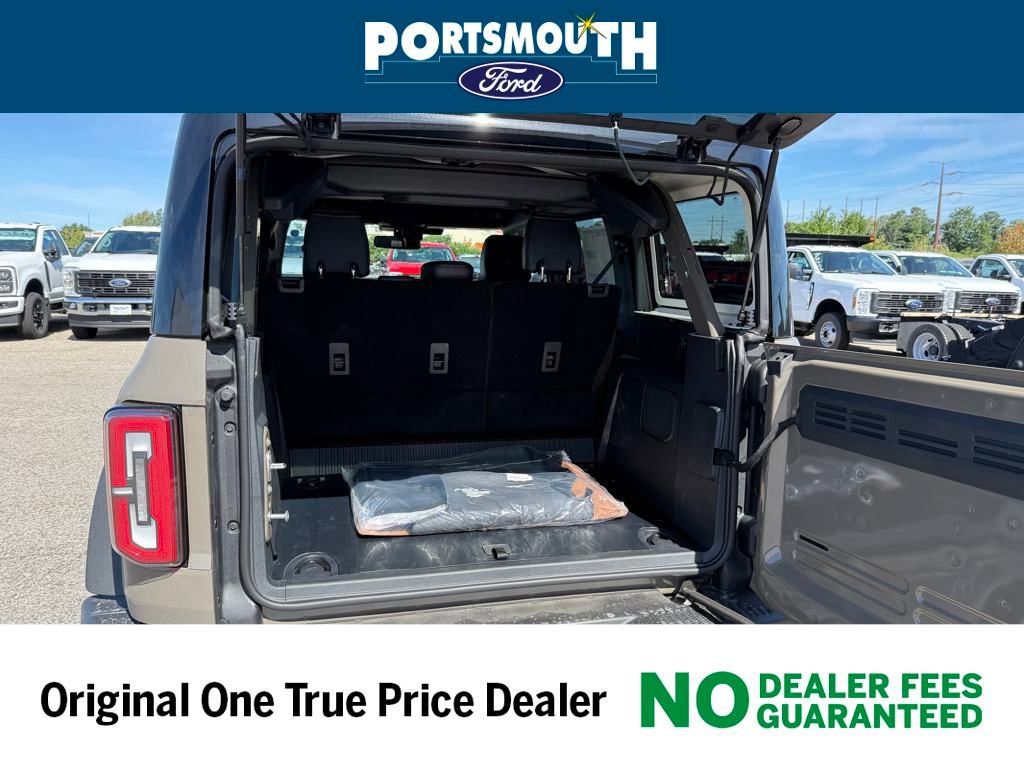 New 2025 Ford Bronco Badlands image 12