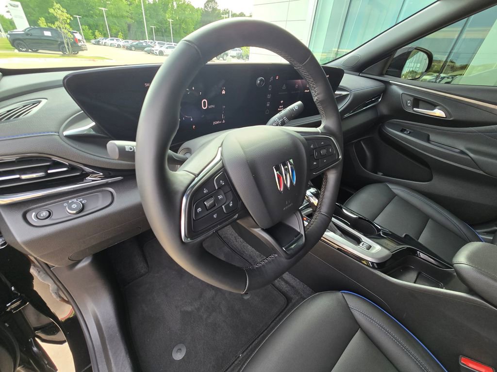 Used 2024 Buick Envista Sport Touring w/ Convenience I Package FWD image 13