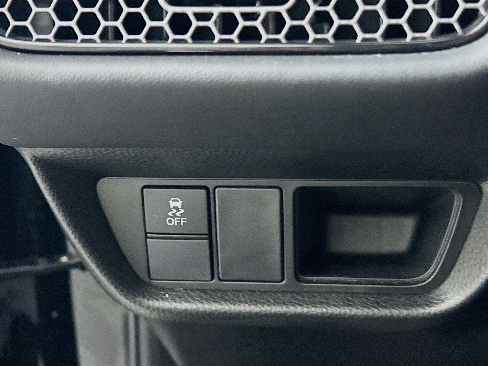 Used 2025 Honda HR-V Sport image 16