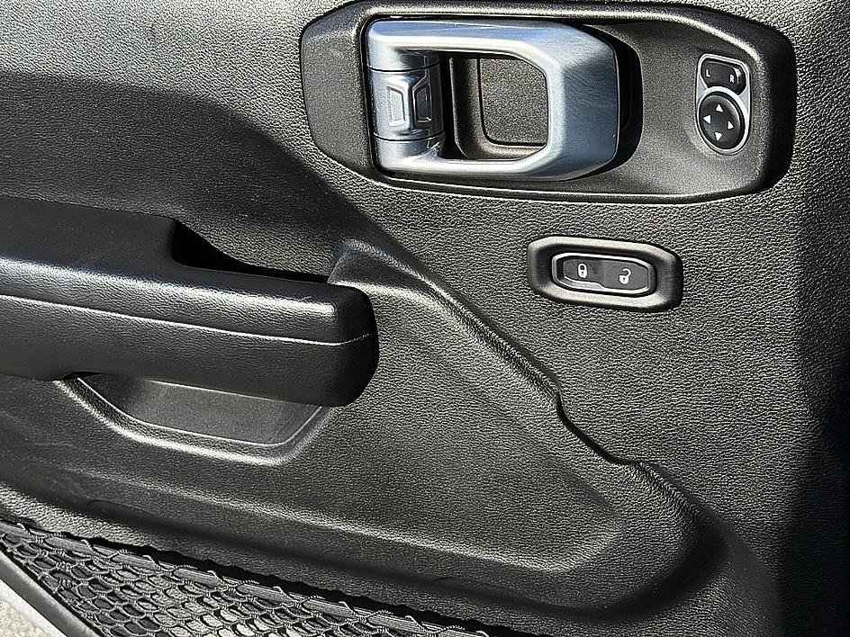 Used 2020 Jeep Wrangler Unlimited Sport S image 22