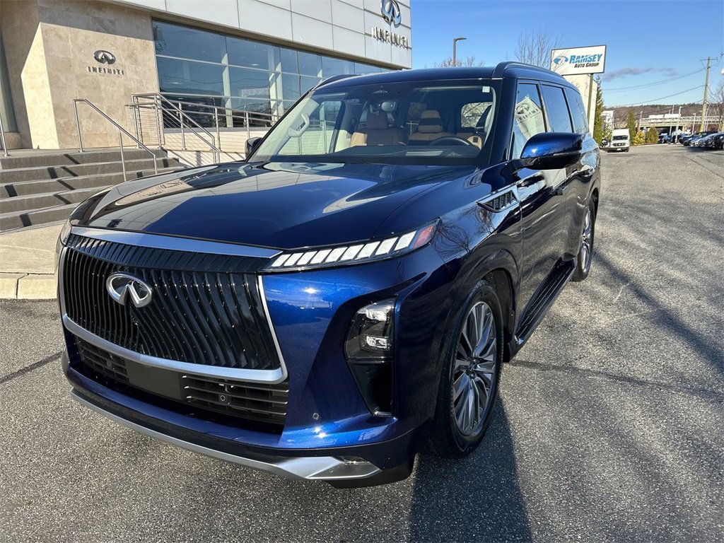Certified 2025 INFINITI QX80 Sensory image 4