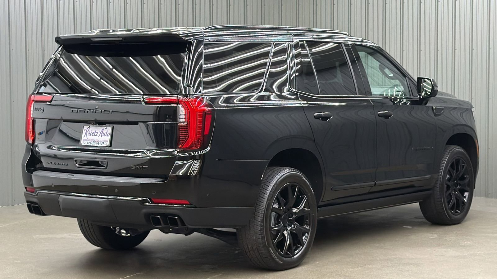 Used 2026 GMC Yukon Denali w/ Sun & Power Step Package AWD/4WD image 5